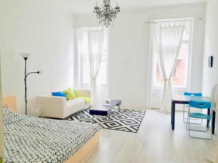 Bright And Cozy - City Center Apt Βουδαπέστη Εξωτερικό φωτογραφία